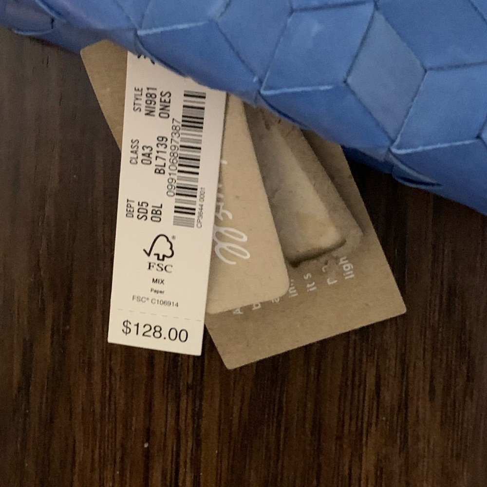 Madewell the puff crossbody bag woven leather edition - Picture 14 of 15